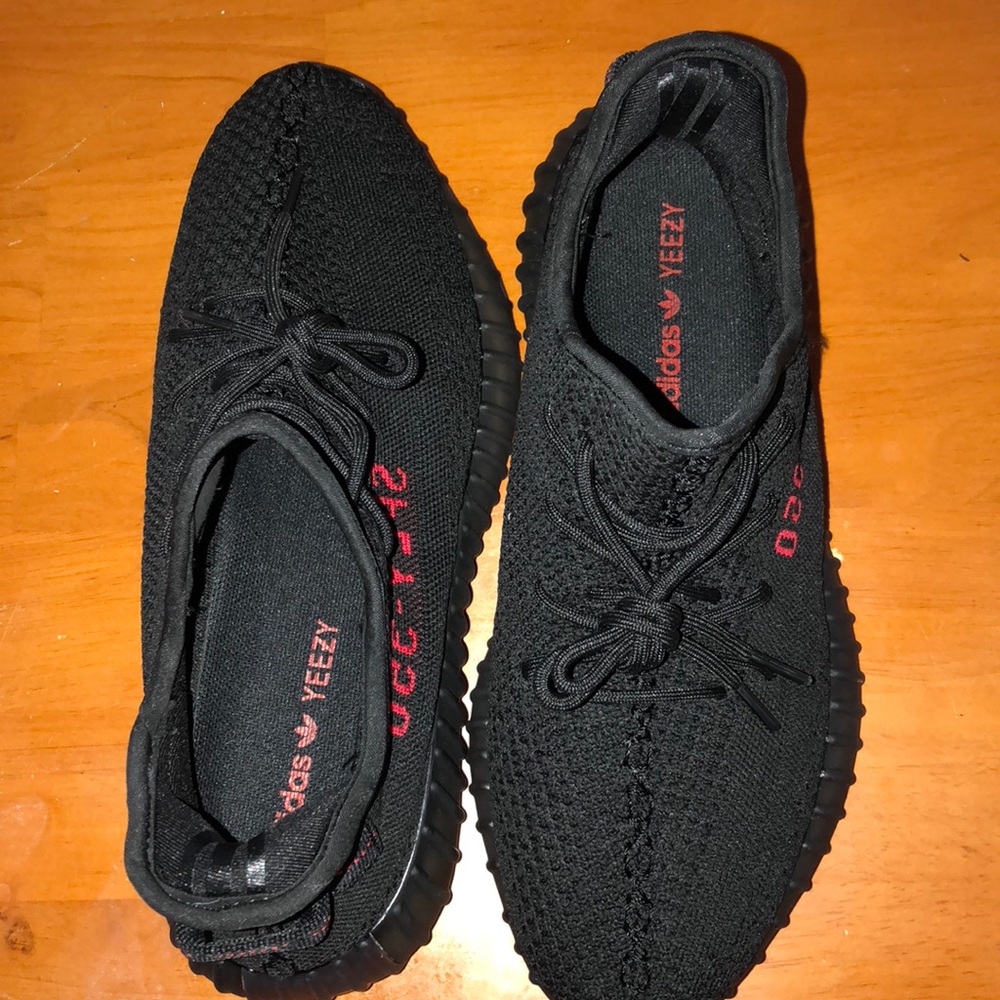 Yeezy boost 350v2 “bred”